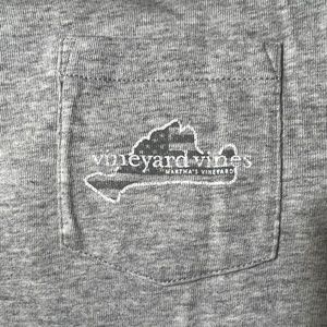 New Vineyard Vines Boys Tee Shirt - Martha’s Vineyard - Size M